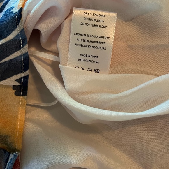 NWOT Long-Sleeved Cut-Out Romper (dress) by The Vintage Shop. Size Medium - Picture 10 of 10